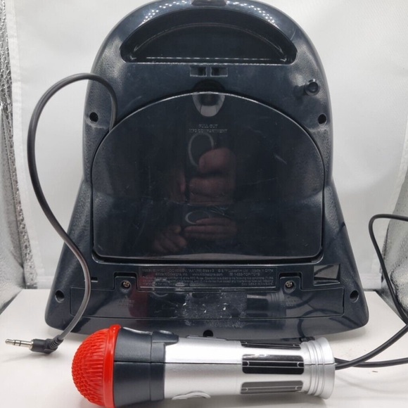 Star Wars Darth Vader Voice Changing Boombox speaker Connects to MP3 Player - Picture 4 of 8